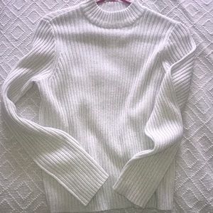 H & M grey sweater